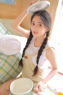 部队里被咬住花蒂吹潮的导演是谁